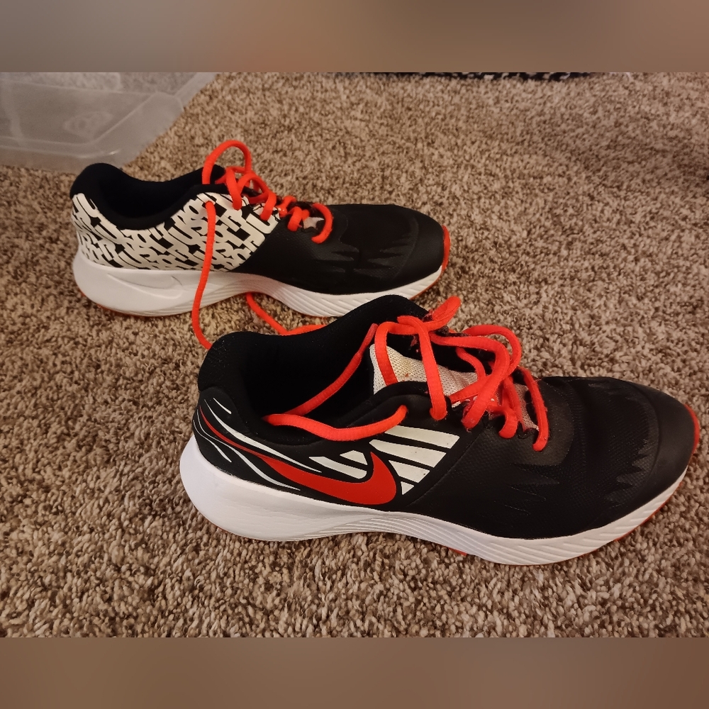 Nike size 6y